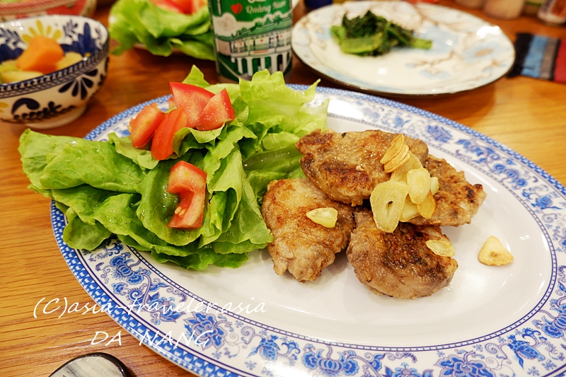 ダナンで作ったベトナム産豚ヒレ肉のガーリックステーキ